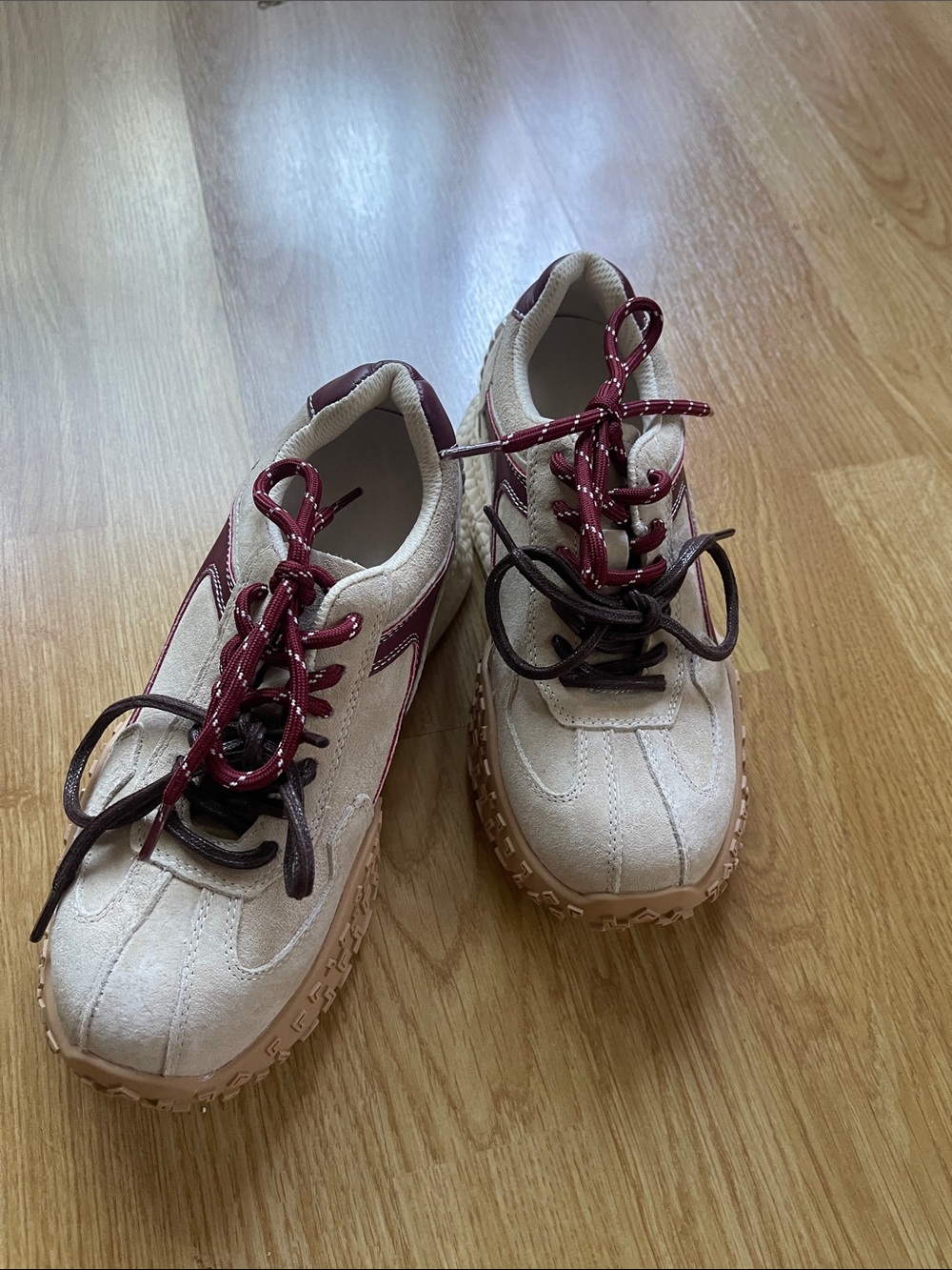 Height increasing Women’s Suede Trail Sneakers in Beige with Burgundy Accents